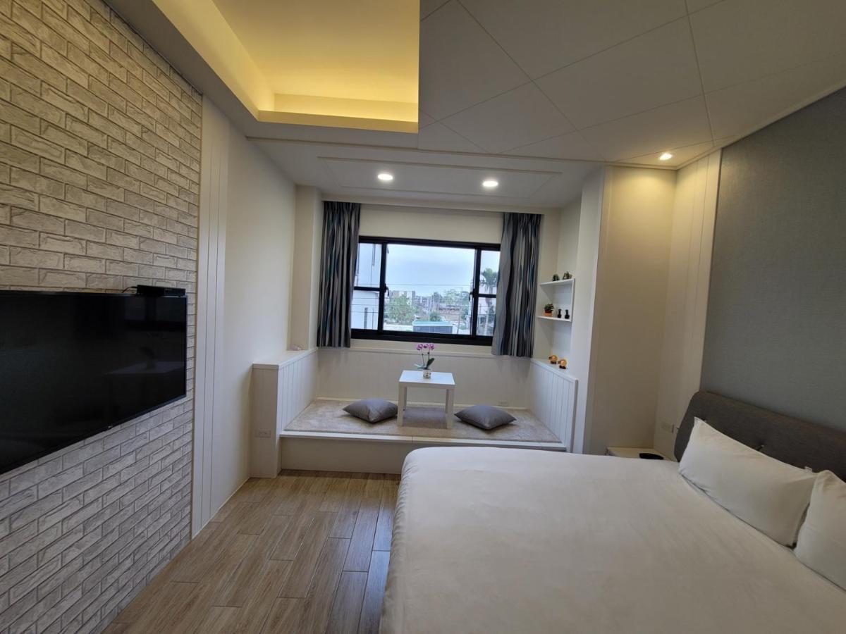 渡小夜電梯民宿 Yilannight B&B Вужие Екстериор снимка