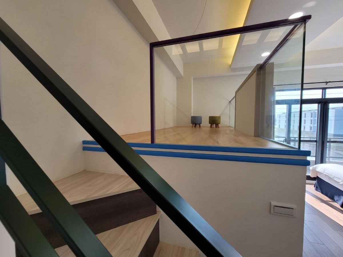 渡小夜電梯民宿 Yilannight B&B Вужие Екстериор снимка